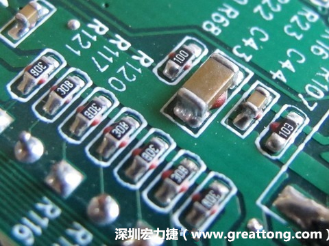 何謂SMT「紅膠」制程？什么時(shí)候該用紅膠呢？有何限制呢？