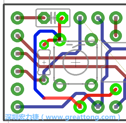 為了要創(chuàng)造一個電路通道，首先要先點擊重置開關(guān)的連結(jié)點進(jìn)行布線，在電路板的背面繪制線路直到其它線路前的乾淨(jìng)區(qū)域。